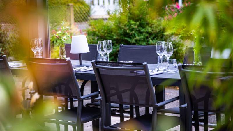 Terrasse Au fil des Saisons · Restaurant à Etupes (25)